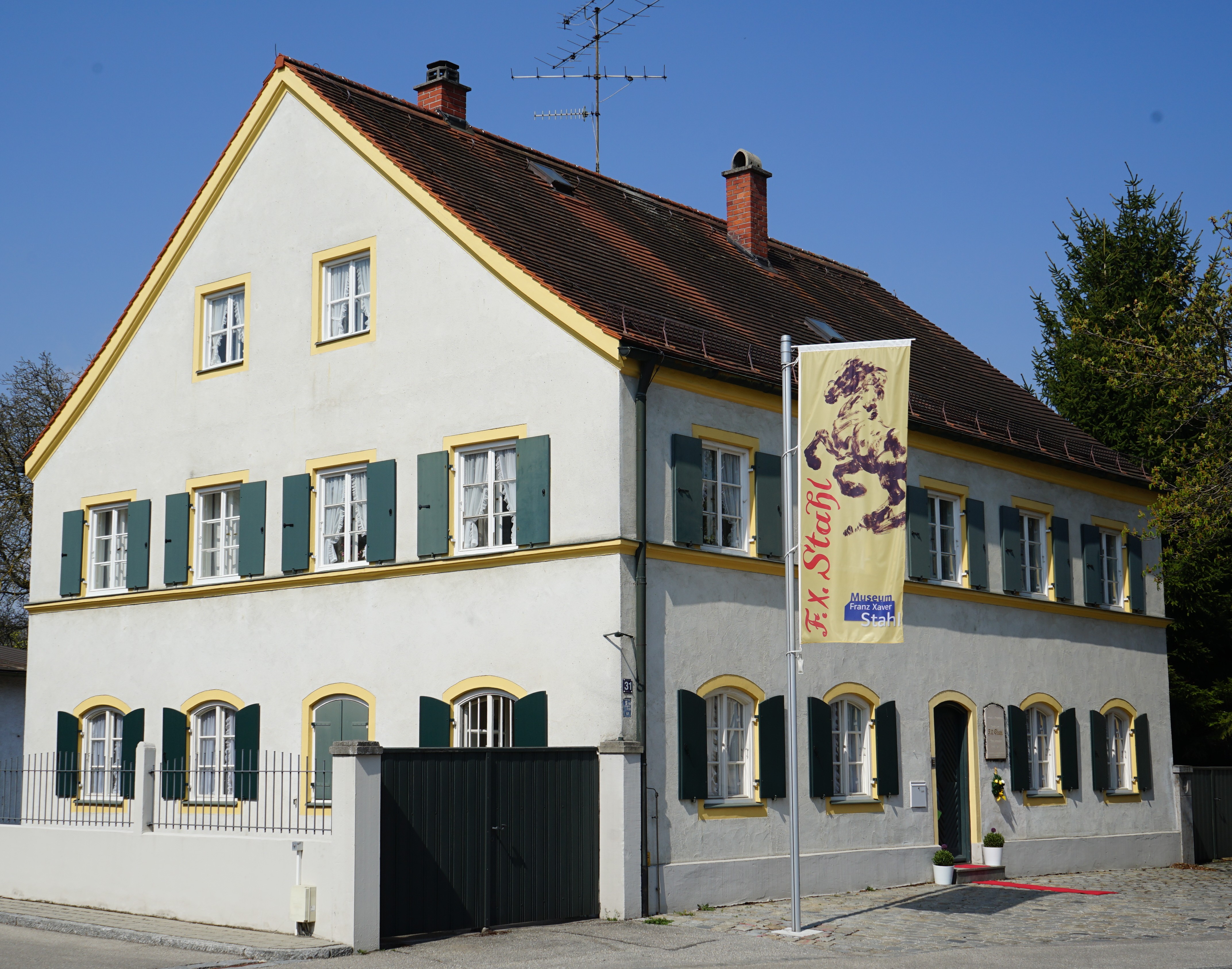 Außenansicht des Museums Franz Xaver Stahl